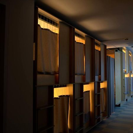 Green Marmot Capsule Hotel Zuerich מראה חיצוני תמונה