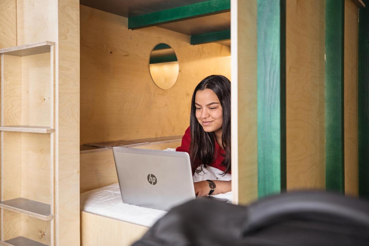 Green Marmot Capsule Hotel Zuerich מראה חיצוני תמונה