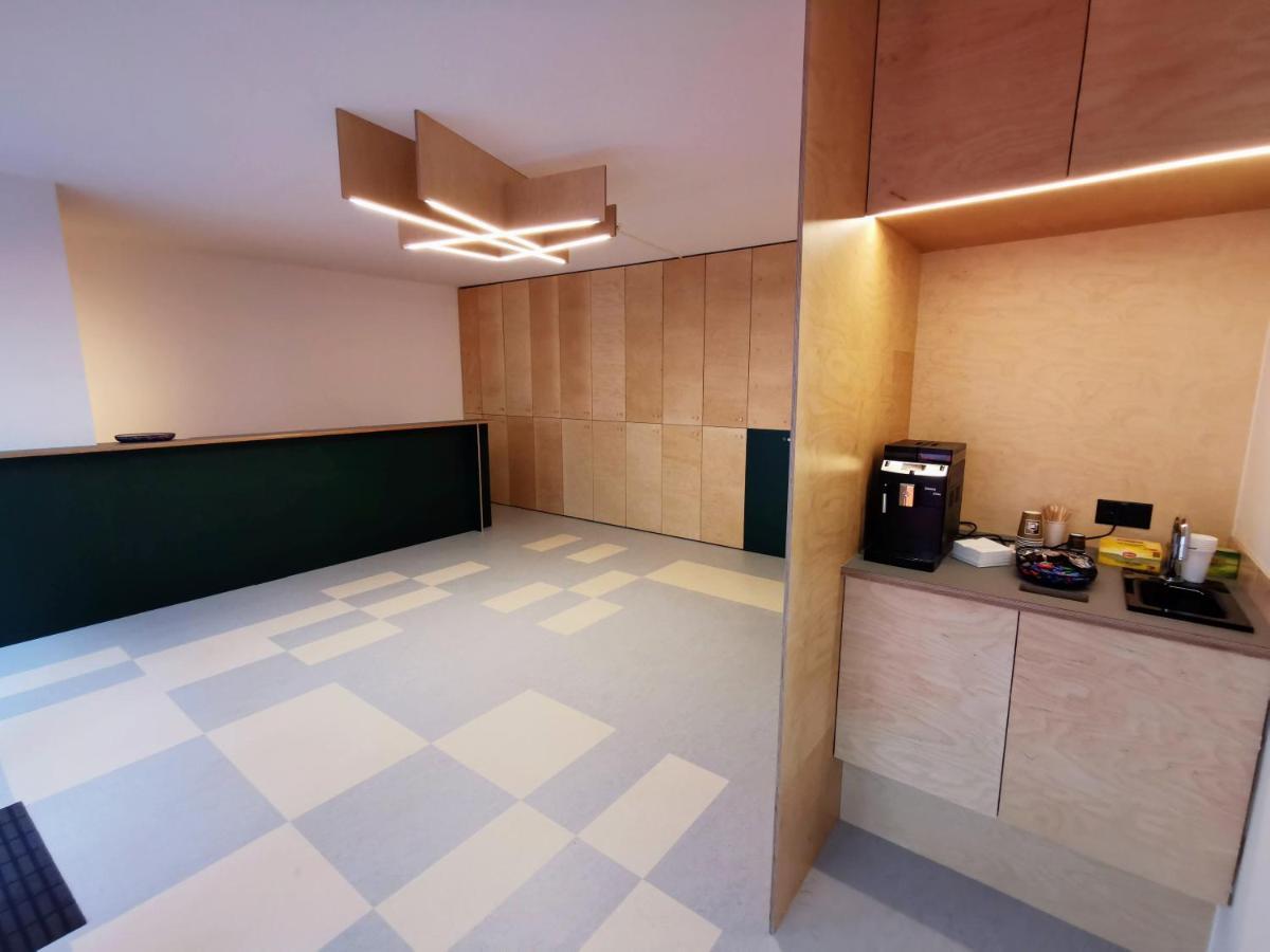 Green Marmot Capsule Hotel Zuerich מראה חיצוני תמונה